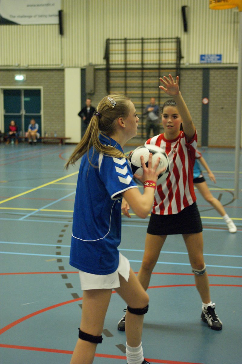 Korfbal C3  26 november-23.JPG